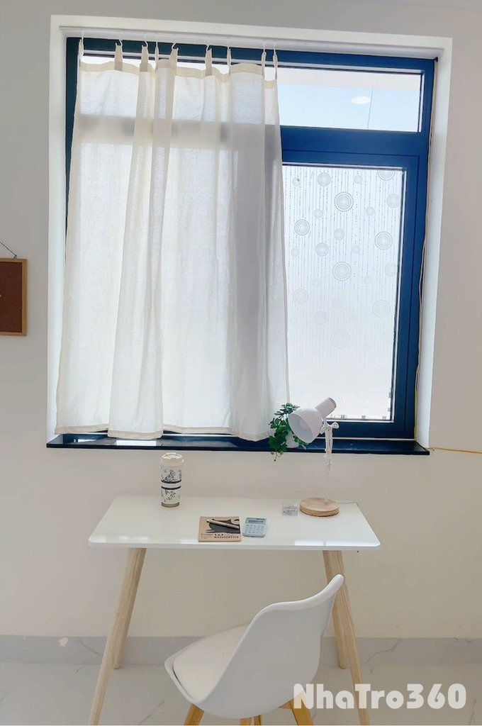 Phòng 30m2 lầu 1 có ban công