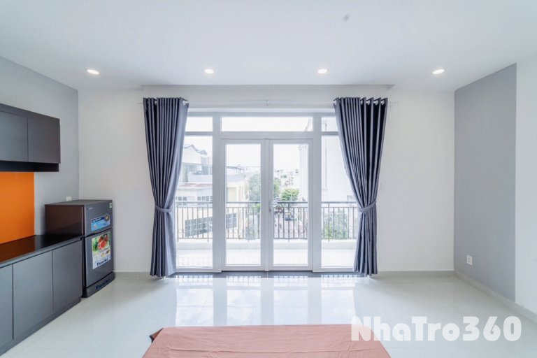 Căn hộ 45m2 với ban công rộng rãi