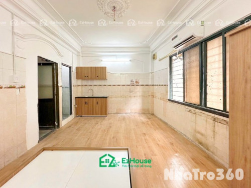 Phòng 4tr siêu rộng, ngay mặt tiền, thoáng mát