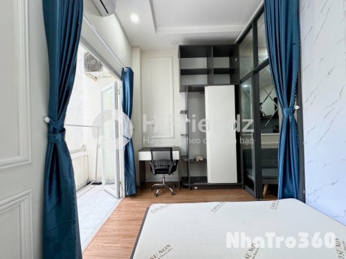 Cho thuê căn hộ Studio Ban công, tách bếp Q1 gần công an Thành Phố, cầu Nguyễn Văn Cừ
