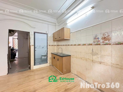 Phòng 4tr siêu rộng, ngay mặt tiền, thoáng mát