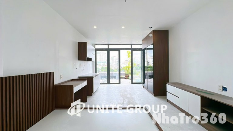 Căn Hộ Ban Công, Full Nội Thất, Ngay Hầm Thủ Thêm