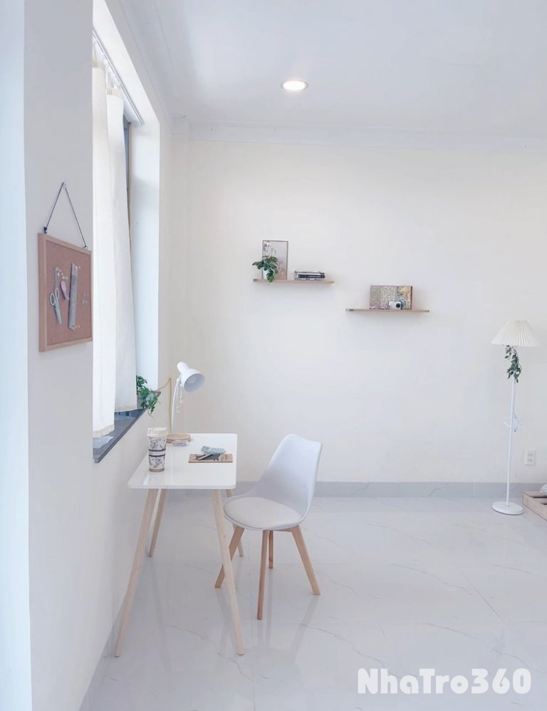 Phòng 30m2 lầu 1 có ban công