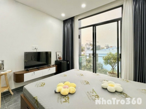 Studio chanh xả có ban công view kính 30m2