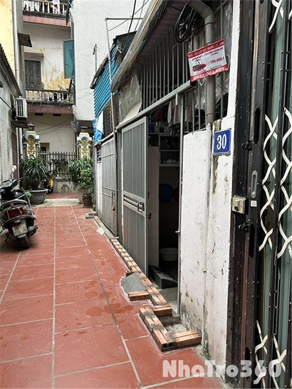 Cho thuê nhà Số 30, ngõ 4, phố Đình Quán, Đường Văn Tiến Dũng, Phường Phúc Diễn