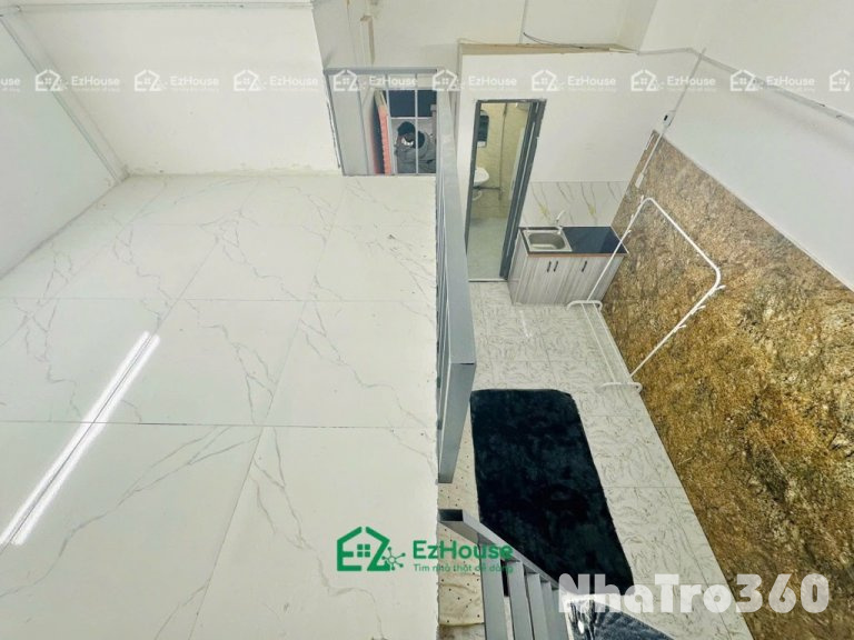 Phòng trọ ngay công viên phú Lâm , có máy lạnh sẵn