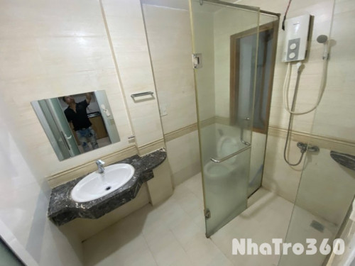 Cho thuê căn hộ Q1 || đường Phó Đức Chính || gần Chợ Bến Thành, cầu Calmette, Takashimaya