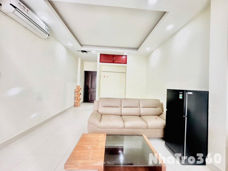 Cho thuê studio blank canvas có ban công