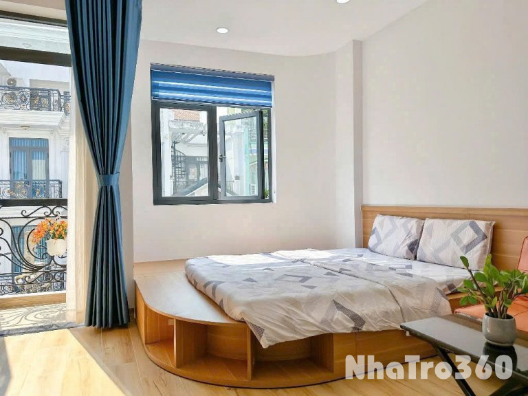 CĂN HỘ 40M2 CÓ BAN CÔNG FULL NT NGAY SÂN BAY TSN