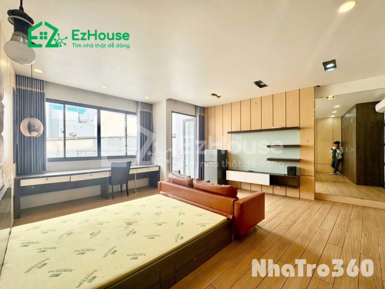 Full nội thất, ban công, sang trọng, mặt tiền q6