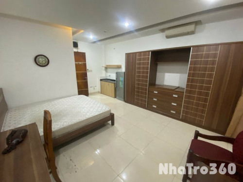 Cho thuê căn hộ Q1 || đường Phó Đức Chính || gần Chợ Bến Thành, cầu Calmette, Takashimaya