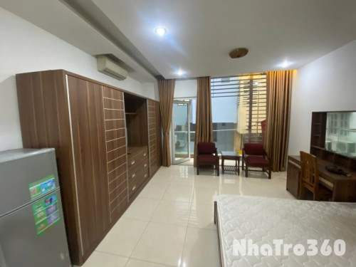 Cho thuê căn hộ Q1 || đường Phó Đức Chính || gần Chợ Bến Thành, cầu Calmette, Takashimaya