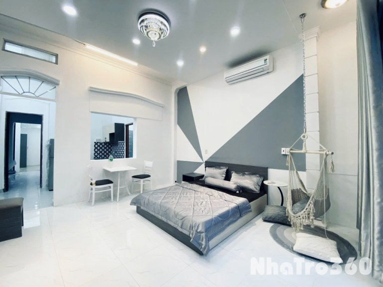 Cho thuê studio 35m2 tách bếp có ban công rộng