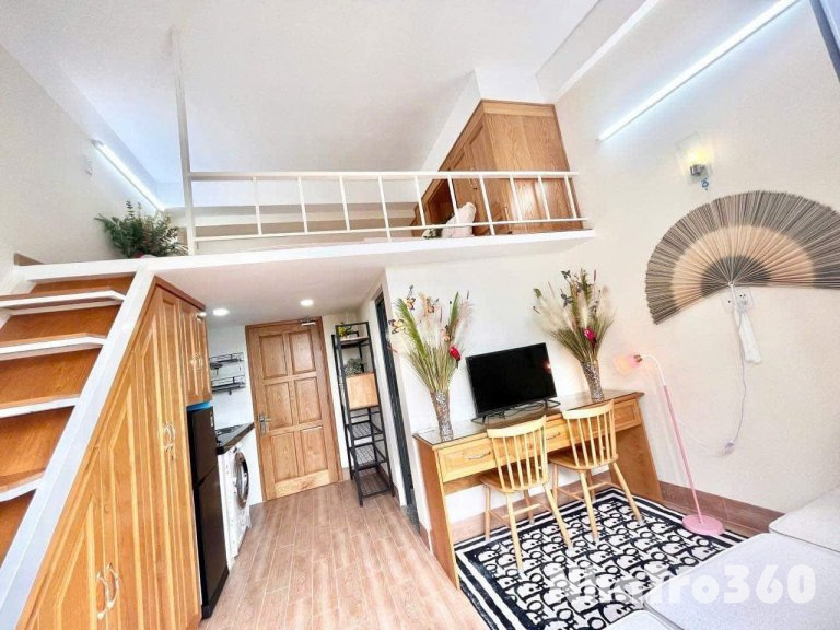 DUPLEX CAO CẤP BAN CÔNG THOÁNG MÁT NGAY TRUNG TÂM QUẬN 10