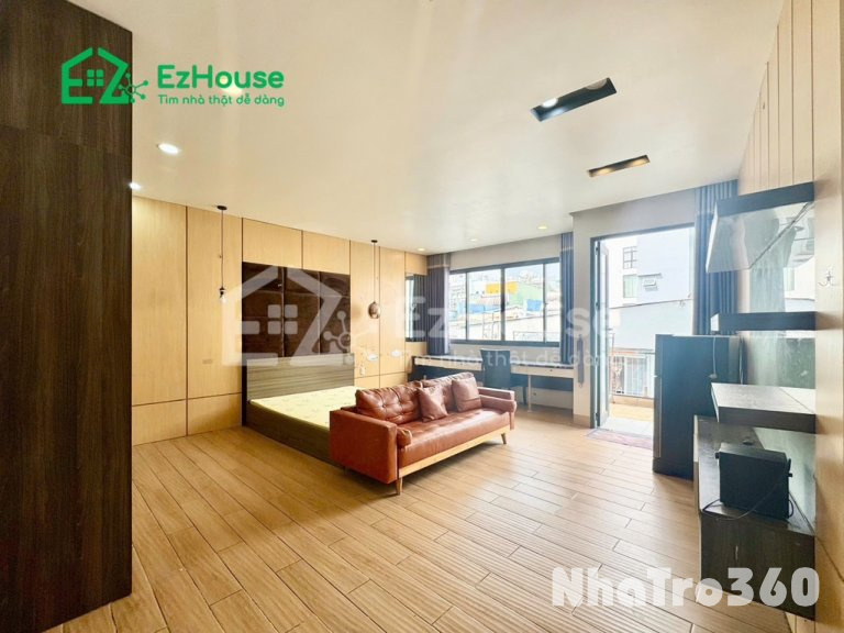 Full nội thất, ban công, sang trọng, mặt tiền q6