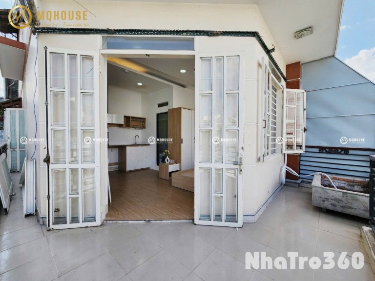 Căn hộ full nội thất bancôl Lý Chính Thắng Quận 3