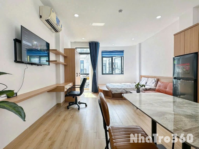 CĂN HỘ 40M2 CÓ BAN CÔNG FULL NT NGAY SÂN BAY TSN