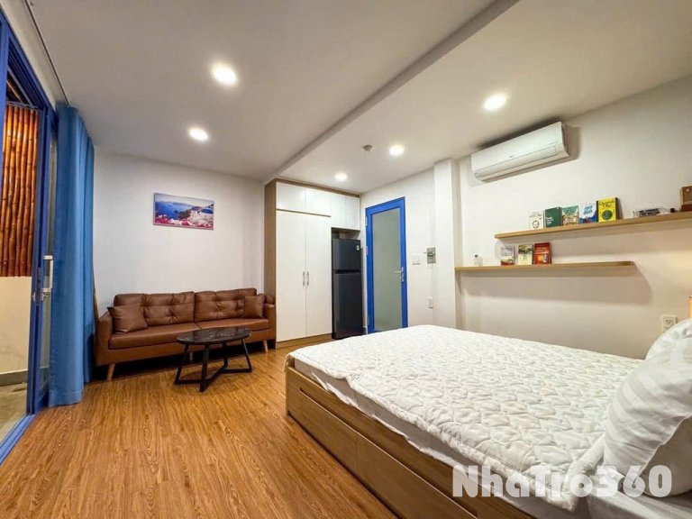 CĂN HỘ 60M2 BAN CÔNG NGAY SÂN BAY TÂN SƠN NHẤT TB