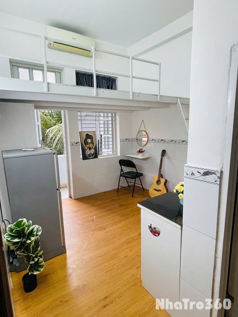 Cho thuê căn hộ Duplex ban công Q10 gần cư xá Bắc Hải, Viettel Tower