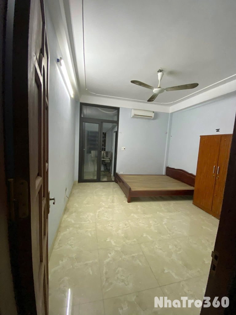 Mình còn 1 phòng ccmn cho thuê 20m2 đầy đủ đfo