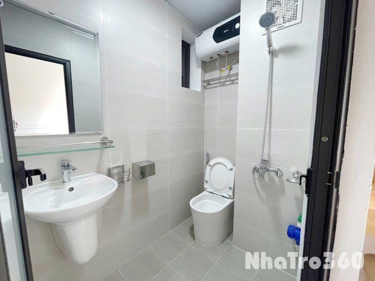 Chính chủ cho thuê, Khai chương tưng bừng CCMN