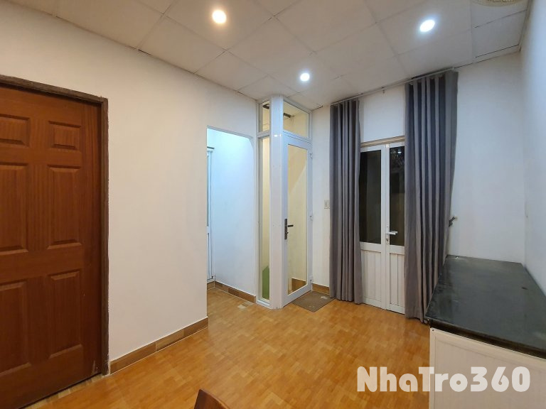 CĂN HỘ BAN CÔNG FULL NỘI THẤT QUẬN 3