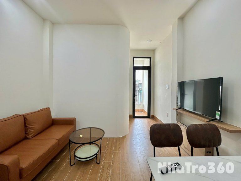 Cho thuê căn hộ 1PN, Q10 || đường Hồ Bá Kiện || gần Công viên Lê Thị Riêng, chợ Hoà Hưng, Go Miền Đông