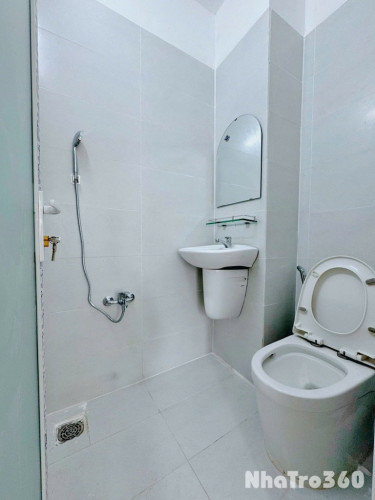 STUDIO BAN CÔNG 35M2 MÁY GIẶT RIÊNG NGAY ETOWN TB