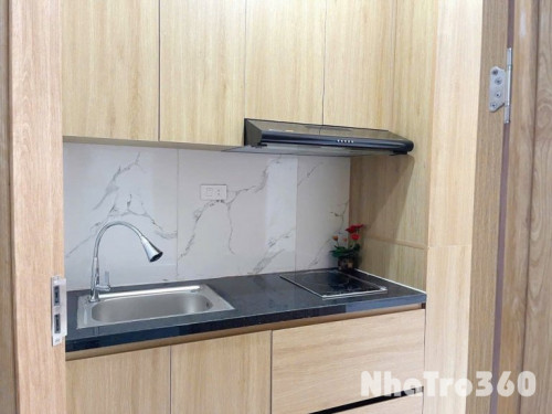 Chính chủ cho thuê, Khai chương tưng bừng CCMN