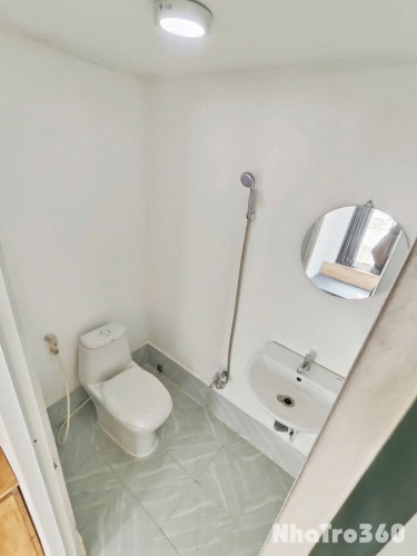 Cho thuê căn hộ 4 triệu 5 tại Quận 1