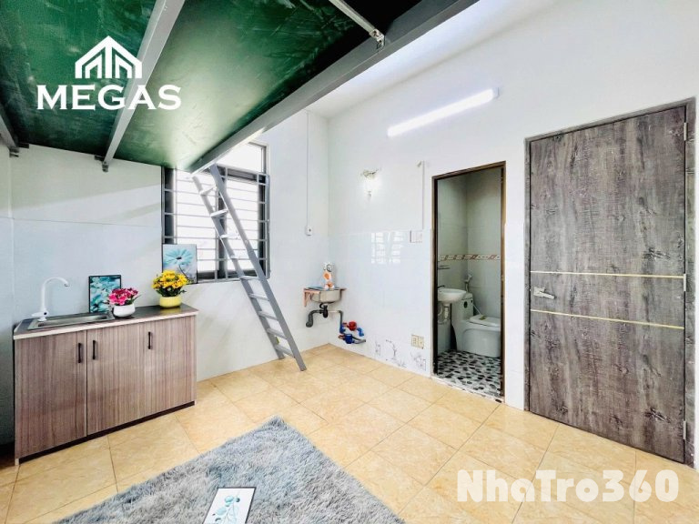 Phong mới, thang máy, cửa sổ trời, tự do