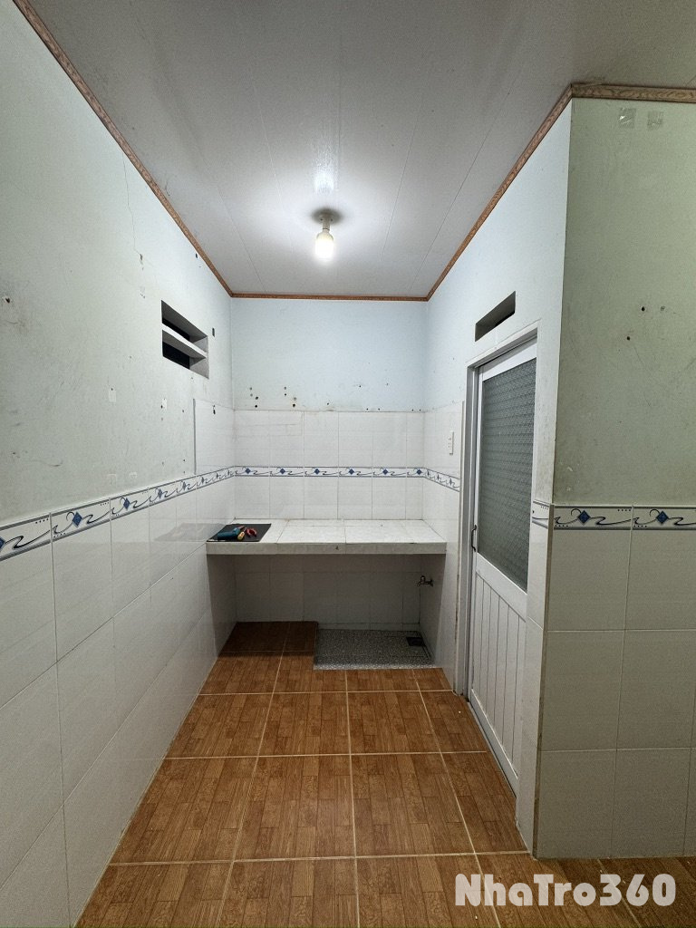 PHÒNG TRỌ 20m2 CÓ GÁC CAO SẠCH SẼ