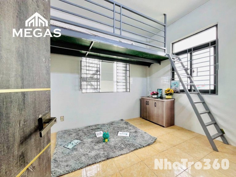 Phong mới, thang máy, cửa sổ trời, tự do