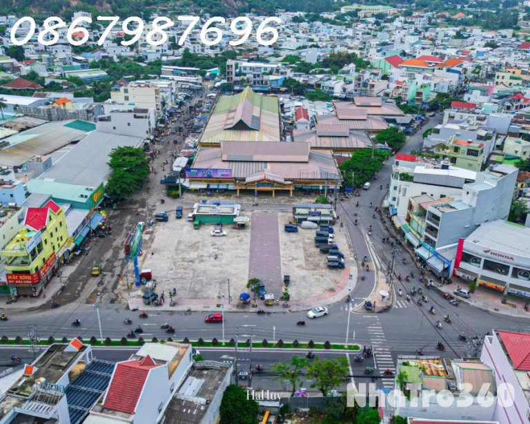 Cho thuê nhà mặt tiền đường 2/4 – Nha Trang  Góc ngã tư chợ Vĩnh Hải  Diện tích 1600m² – Mặt tiền 35m