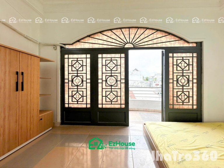 Nội thất cơ bản, ban công lớn, tự do