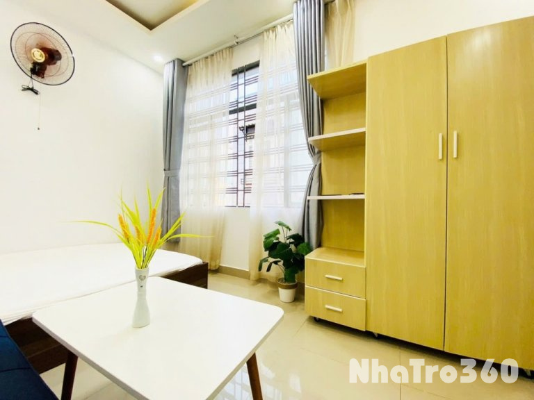 Căn hộ cho thuê full nội thất có ban công Tân Bình