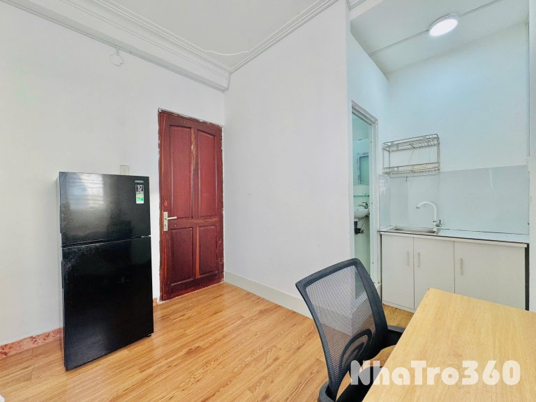 Studio Cửa Sổ Trời Full Nội Thất Ngay Công viên Hoàng Văn Thụ