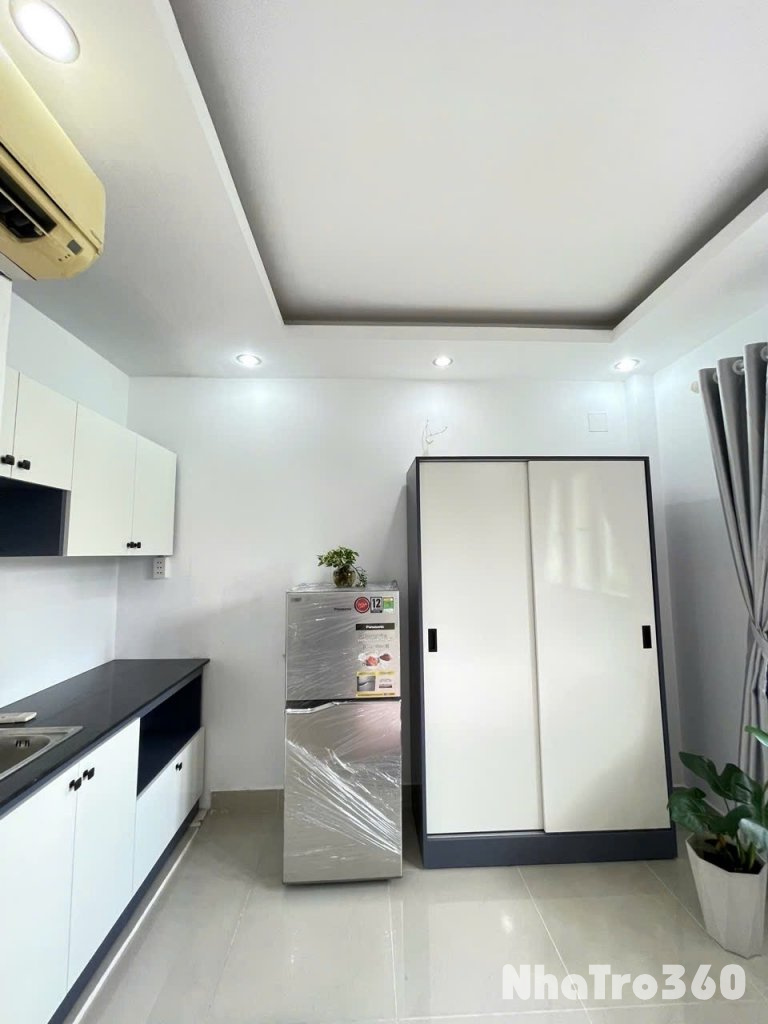 CĂN HỘ CÓ CỬA SỔ FULL NỘI THẤT QUẬN 1