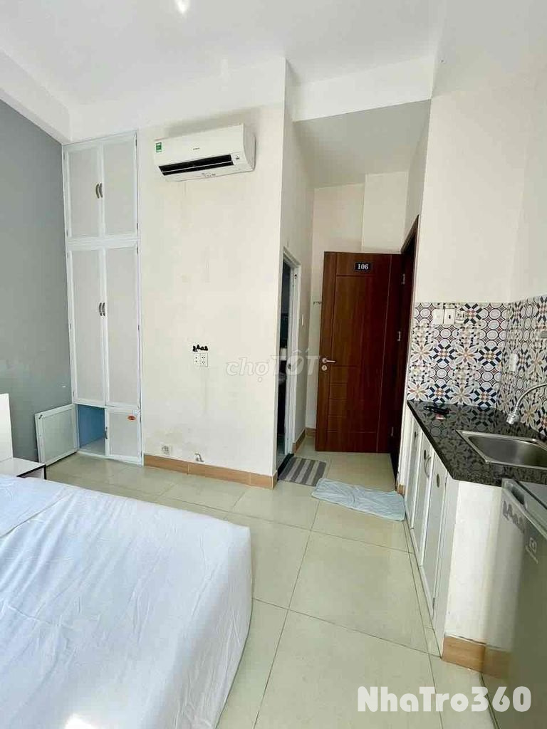 Cho thuê studio full nội thất cửa sổ lớn ngay khu K300 giá sinh viên