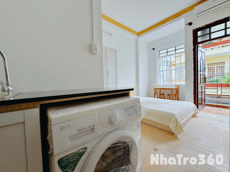 CĂN HỘ MỚI CÓ BAN CÔNG SIÊU CHILL NGAY TRUNG TÂM