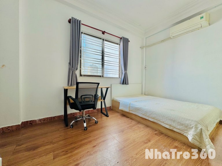 Studio Cửa Sổ Trời Full Nội Thất Ngay Công viên Hoàng Văn Thụ