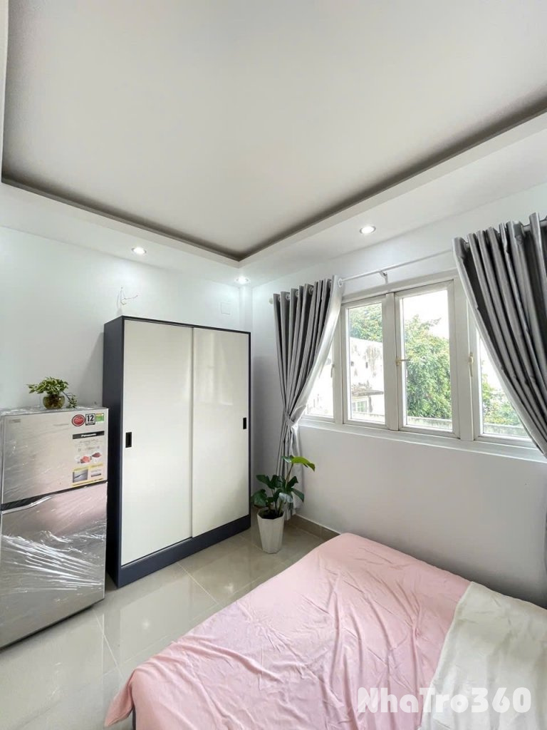 CĂN HỘ CÓ CỬA SỔ FULL NỘI THẤT QUẬN 1