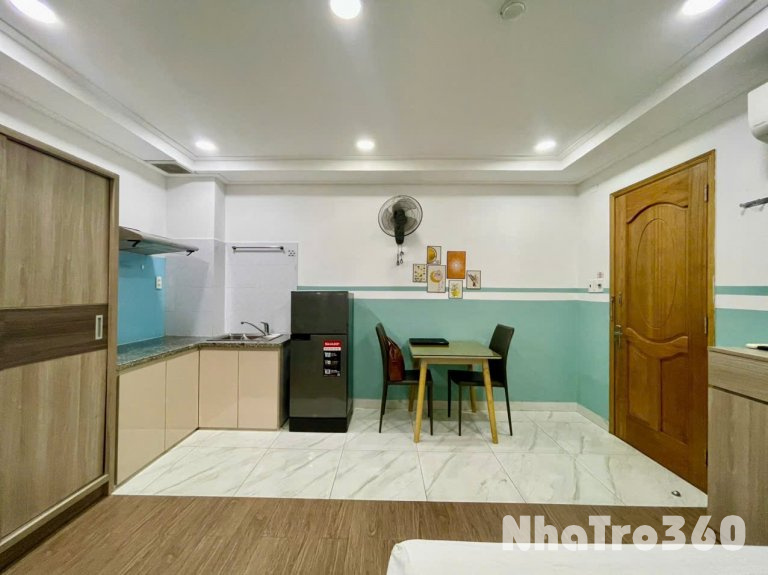 CĂN HỘ CHO THUÊ STUDIO TÁCH BẾP VỪA HOÀN THÀNH TẠI Q10 GẦN CÔNG TRƯỜNG DÂN CHỦ