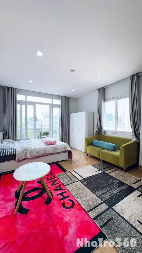 Căn Hộ Ban Công Thang Máy 40m2 Bến Vân Đồn Quận 4