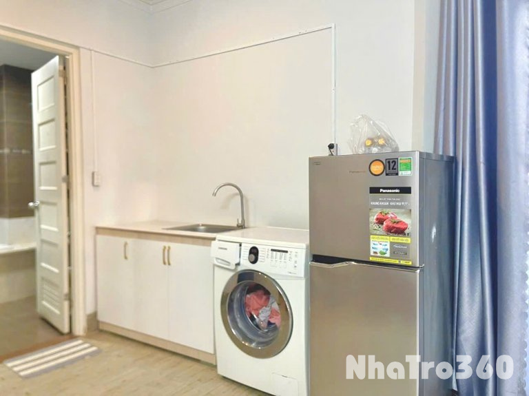 CĂN HỘ CHO THUÊ STUDIO BAN CÔNG GIÁ SIÊU TỐT NGAY QUẬN 10