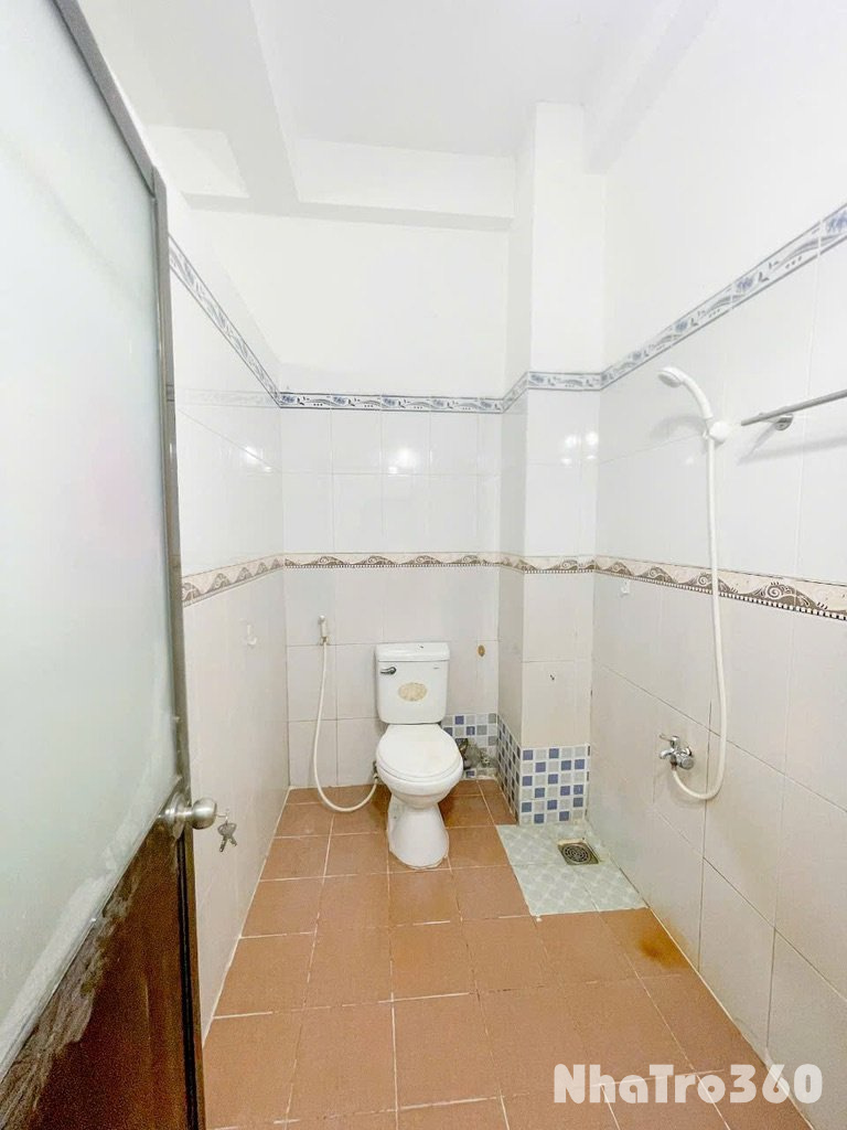 Full nội thất, giá chỉ 3tr ngay Tên Lửa, thoáng