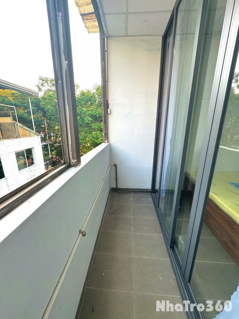 Cho thuê căn hộ Studio Ban công thoáng Full NT Q10 gần Vạn Hạnh Mall, ĐH Huflit