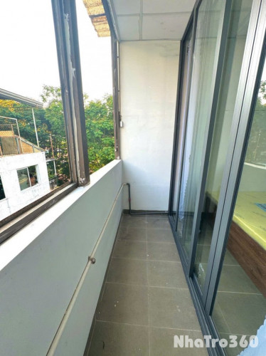 Cho thuê căn hộ Studio Ban công thoáng Full NT Q10 gần Vạn Hạnh Mall, ĐH Huflit