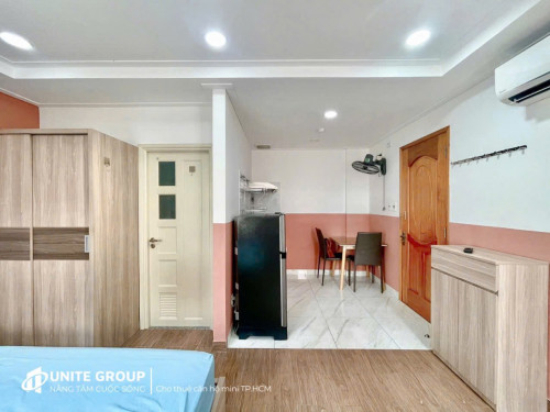 CĂN HỘ FULL NỘI THẤT NGAY TRUNG TÂM QUẬN 10 GẦN CÔNG TRƯỜNG DÂN CHỦ