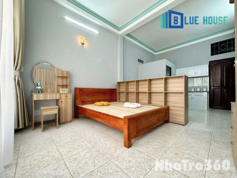 Căn Hộ Ban Công Rộng – Gần ETown, Sân Bay